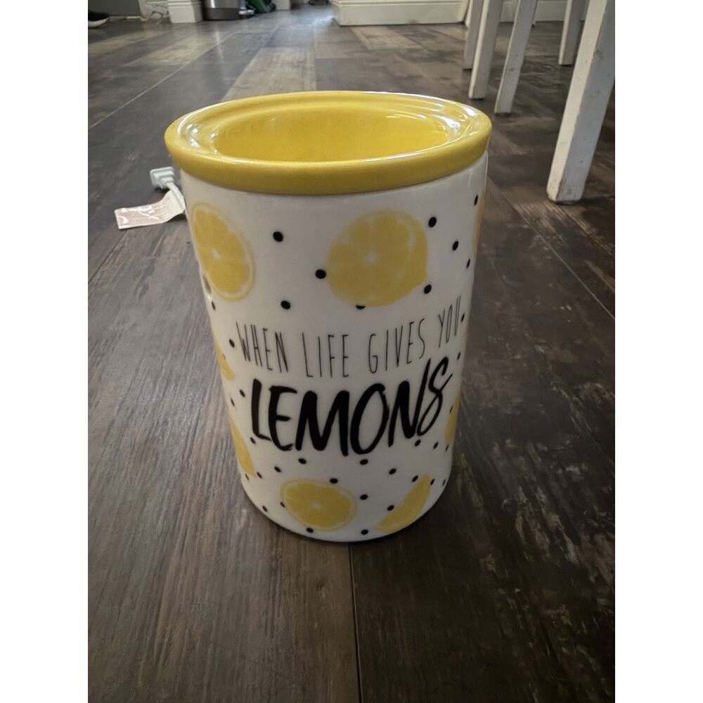 Scentsy Wax Warmer When Life Gives You Lemons Yellow Black Polka Dots Retired